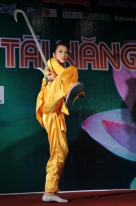 Vu Thi Binh Minh danse du sabre