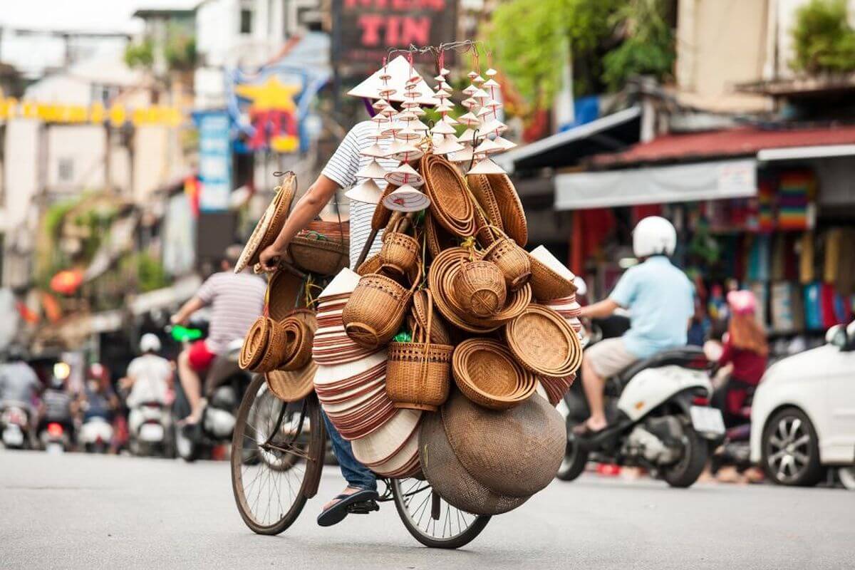 visitez Hanoi et découvrez son riche patrimoine historique.